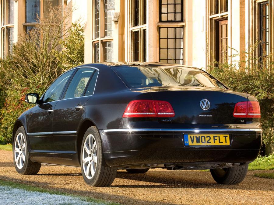  Volkswagen Phaeton V6 TDi 2010 года  (UK) (фото 5 из 12)